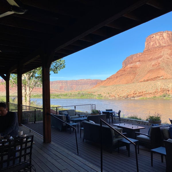 Absolutely incredible setting. This 240-acre ranch is a true oasis in the desert. Lovely staff, great food, ample activity choices. Highly recommend sunset horseback ride. Best place to stay in Moab!