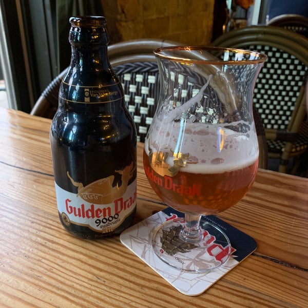 Foto scattata a Centraal Grand Cafe and Tappery da Lanh N. il 9/26/2018