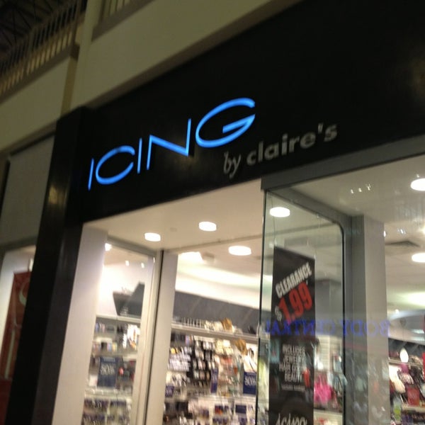 Icing jewelry shop store