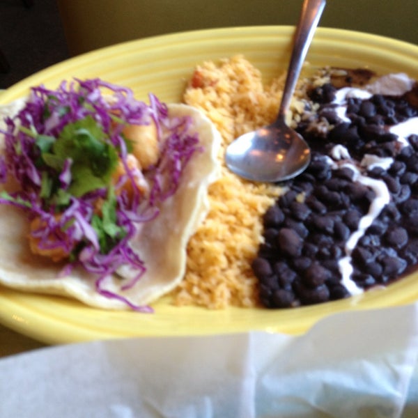 Снимок сделан в Berryhill Baja Grill пользователем Jane M. 3/15/2013