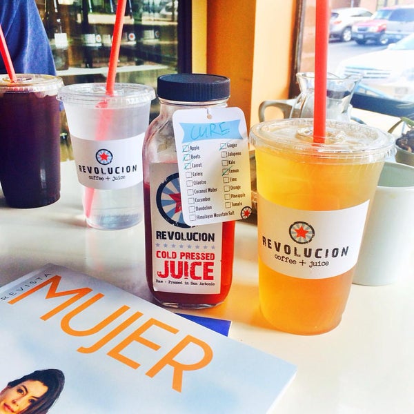 Photo taken at Revolucion Coffee + Juice by Melody L. on 9/19/2015