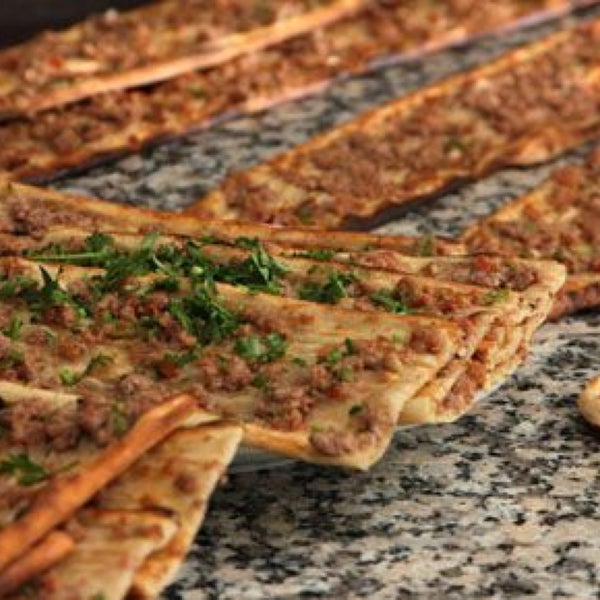 Meşhur Konyalı Etli Ekmek 214 ziyaretçidan 15 tavsiye