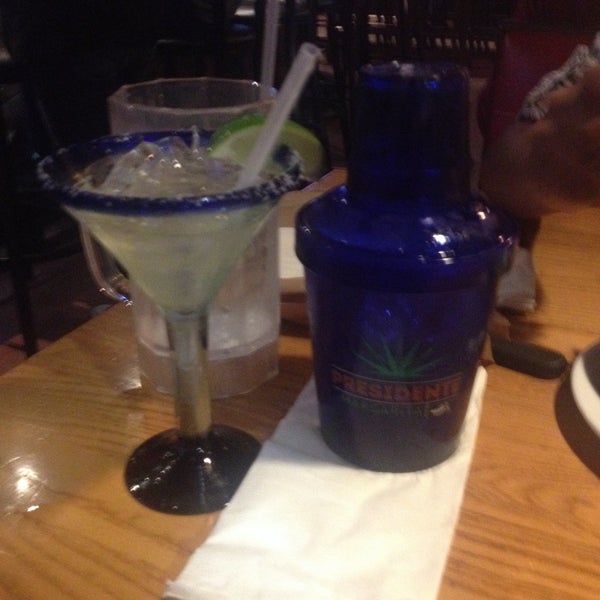 Photo taken at Chili&#39;s Grill &amp; Bar by Genoveva H. on 1/7/2019