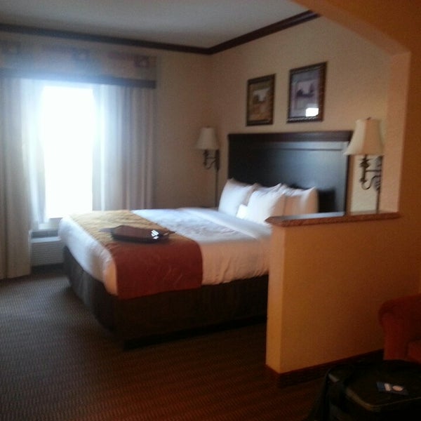 Photos At Comfort Suites College Station Tx