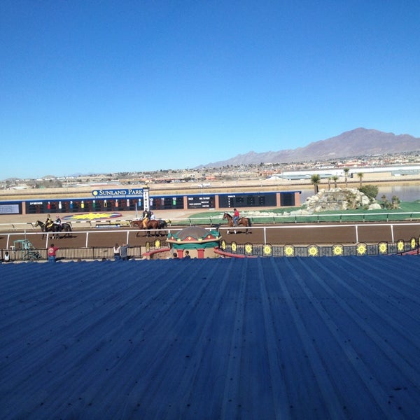 1/20/2013 tarihinde David V.ziyaretçi tarafından Sunland Park Racetrack &amp; Casino'de çekilen fotoğraf