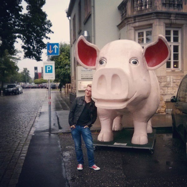 รูปภาพถ่ายที่ SchweineMuseum โดย Tilo S. เมื่อ 6/18/2015
