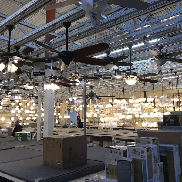 The Home Depot Tewksbury'da Hırdavat Mağazası'da fotoğraflar