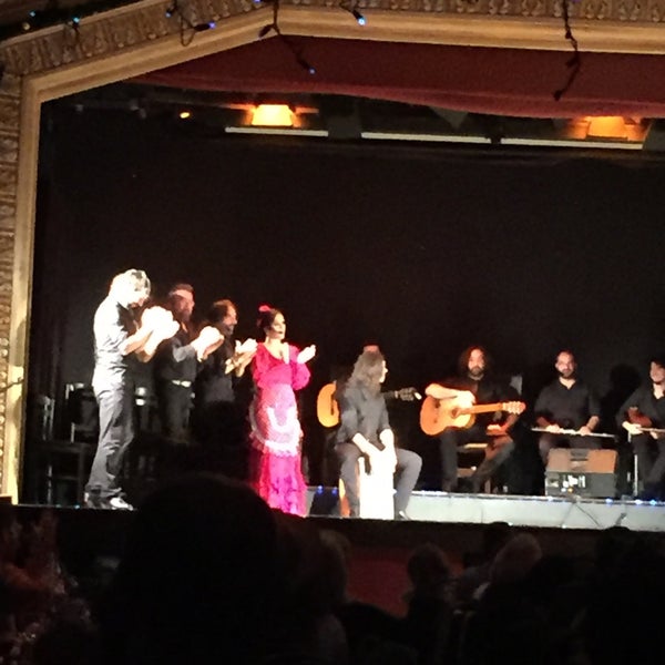 Das Foto wurde bei Palacio del Flamenco von Nigar G. am 12/30/2019 aufgenommen