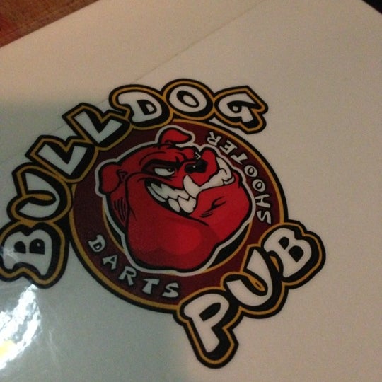12/7/2012 tarihinde Michelle S.ziyaretçi tarafından The Bulldog Pub'de çekilen fotoğraf