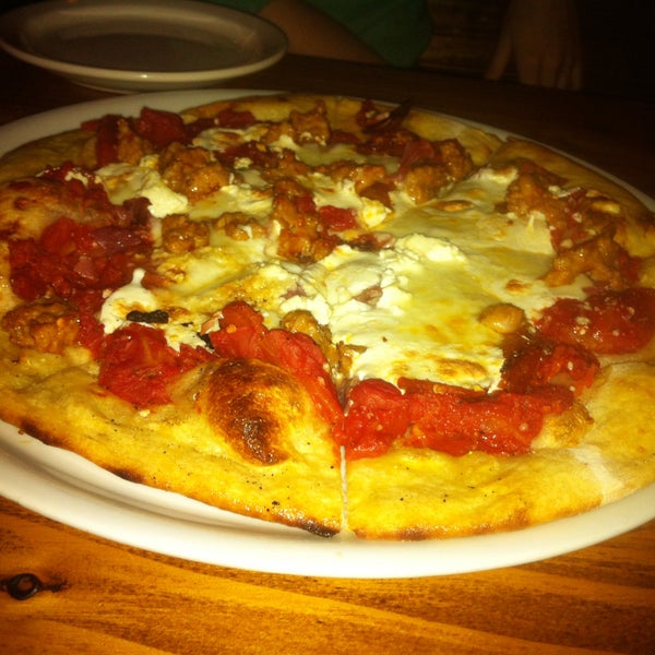 cheesy cravings? Stop by and try Quattro Formaggi a 4 cheese pizza. More tips & pics @ nomnomboris.com