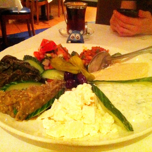 Stop by and enjoy one of the best Turkish Teas in town! More tips & pics @ nomnomboris.com