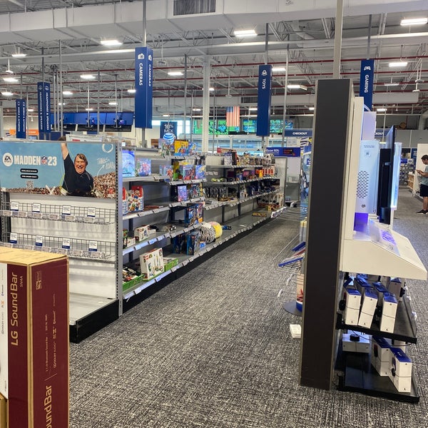 Best Buy - 1100 Old Country Rd
