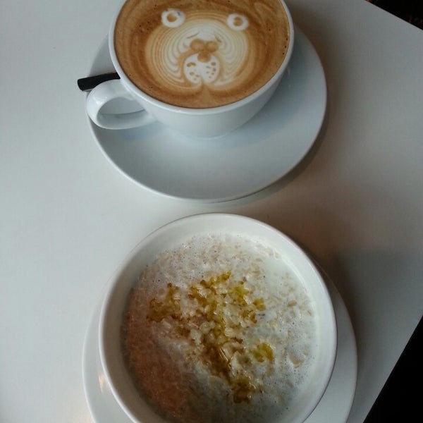 4/11/2013에 Анна М.님이 Чашка Кофе에서 찍은 사진