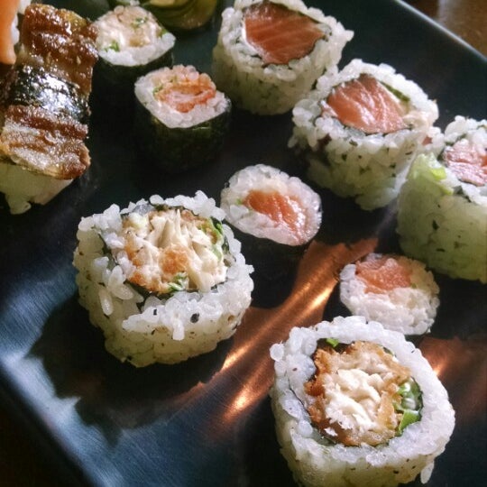 Das Foto wurde bei Hamadaya Sushi Bar von Clovis am 10/9/2014 aufgenommen