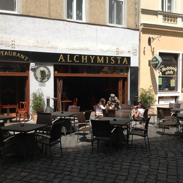 Das Foto wurde bei Alchymista restaurant von Александр Х. am 5/5/2013 aufgenommen