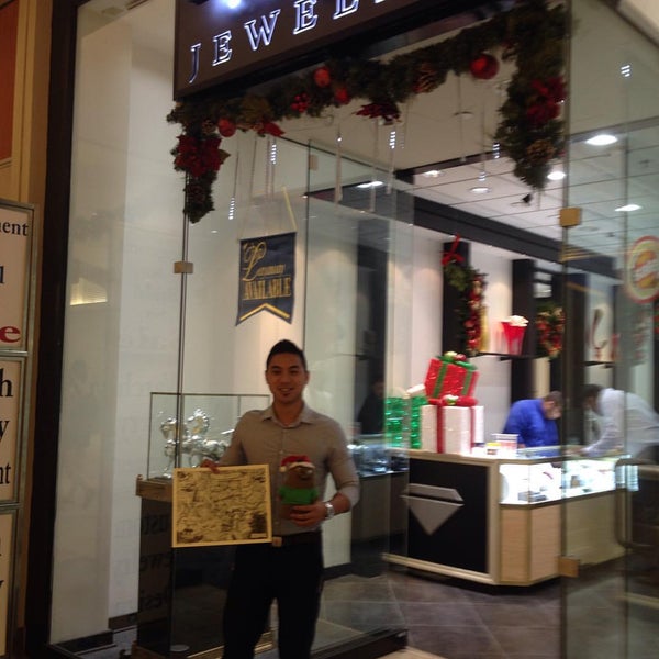 H&Q Jewelers - Colonial Town Center - 3201 E Colonial Dr