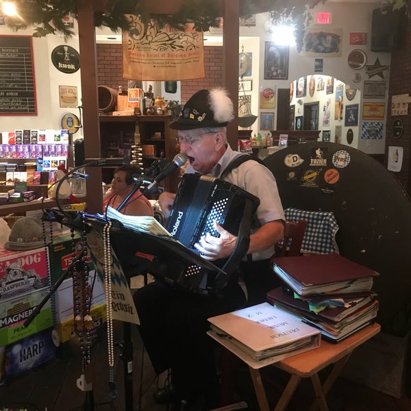 Photo taken at Mr Dunderbak&#39;s by Rob S. on 8/12/2018