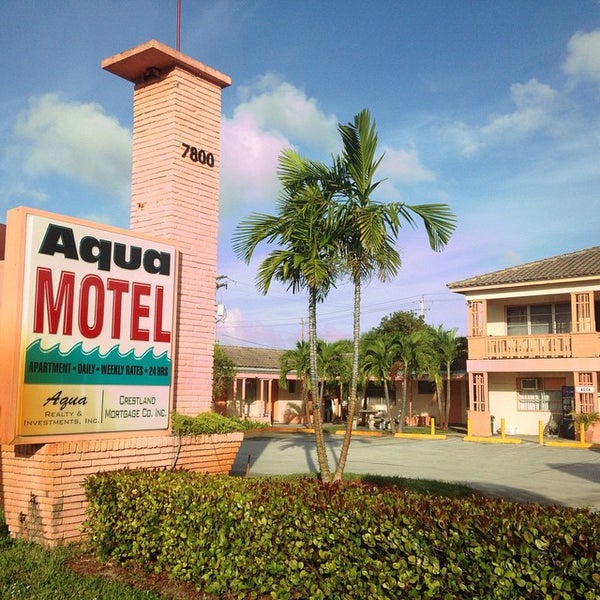 Aqua Motel West Palm Beach, FL