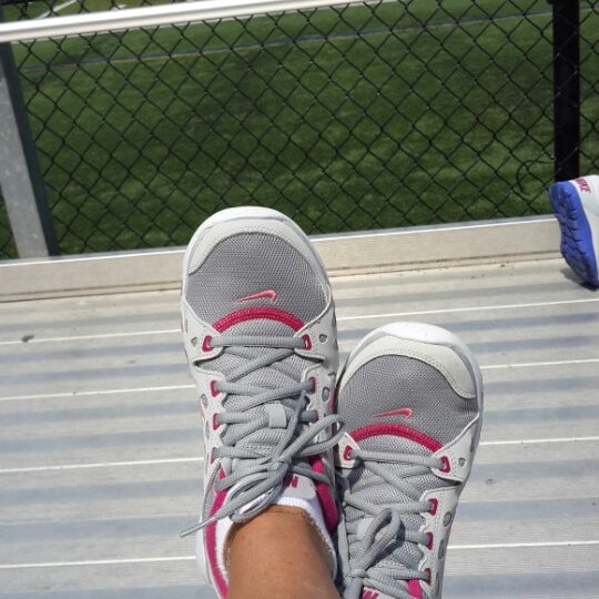 Lucy n. Lucy n. Юкино хвост феи в полный рост. Люси хартфилия. Lucy n.