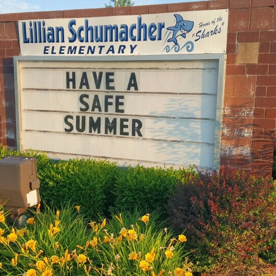Lillian Schumacher Elementary School - 425 Claywoods Pkwy
