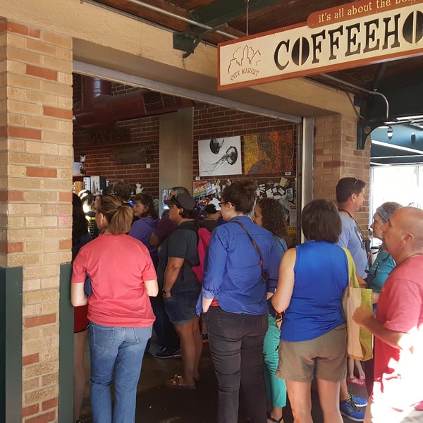 6/24/2017 tarihinde Thomas B.ziyaretçi tarafından City Market Coffee Roasters'de çekilen fotoğraf