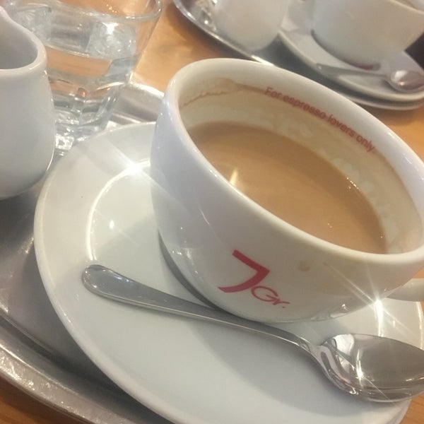 11/6/2018 tarihinde Marika Š.ziyaretçi tarafından Sicily café'de çekilen fotoğraf