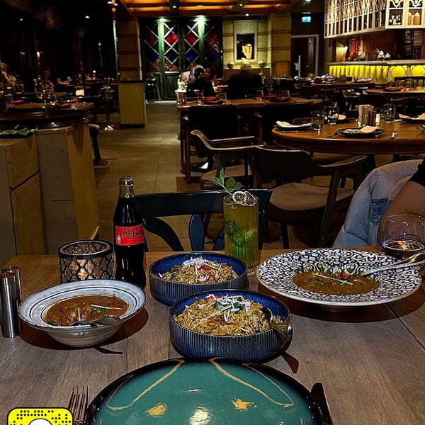 Foto tirada no(a) Dubb Indian Bosphorus Restaurant por W S. em 9/26/2022