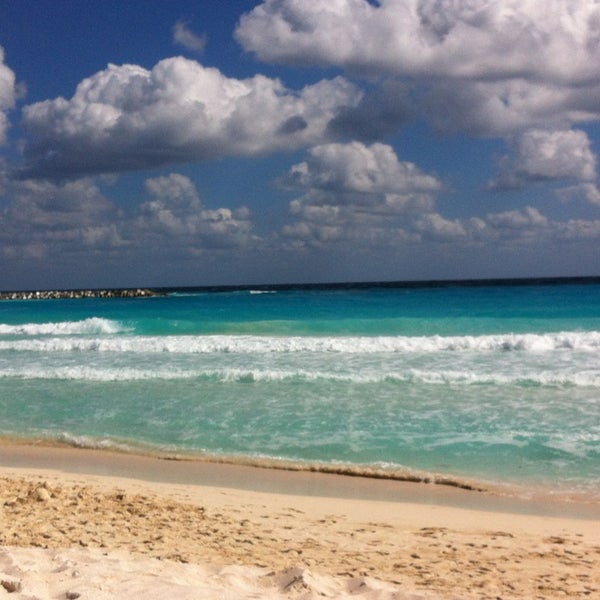 Photos at Forum Beach Club - Beach in Cancún