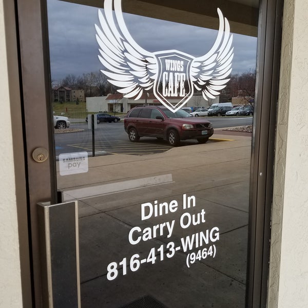Wings cafe for a quick bite, Samsung Pay for a quick checkout!