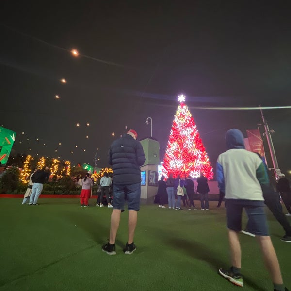 Foto diambil di Federation Square oleh Sa pada 11/26/2023