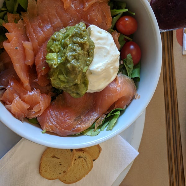 2/5/2018 tarihinde Allie U.ziyaretçi tarafından Mark&#39;s Deli &amp; Coffee House'de çekilen fotoğraf