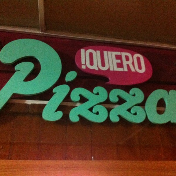 Photo taken at Quiero Pizza by Luis Angel G. on 2/16/2013