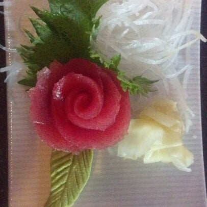 2/3/2013에 Jennie N.님이 Blue Sushi Sake Grill에서 찍은 사진