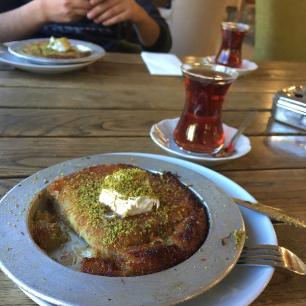 Foto tomada en Meşale Cafe &amp; Restaurant  por Taner 🦅 el 3/20/2018