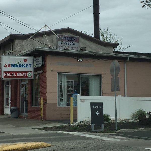 Akmarket Grocery & Deli South Paterson 97 ziyaretçidan 3 tavsiye