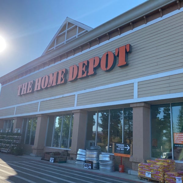 The Home Depot Hill에서 철물점일