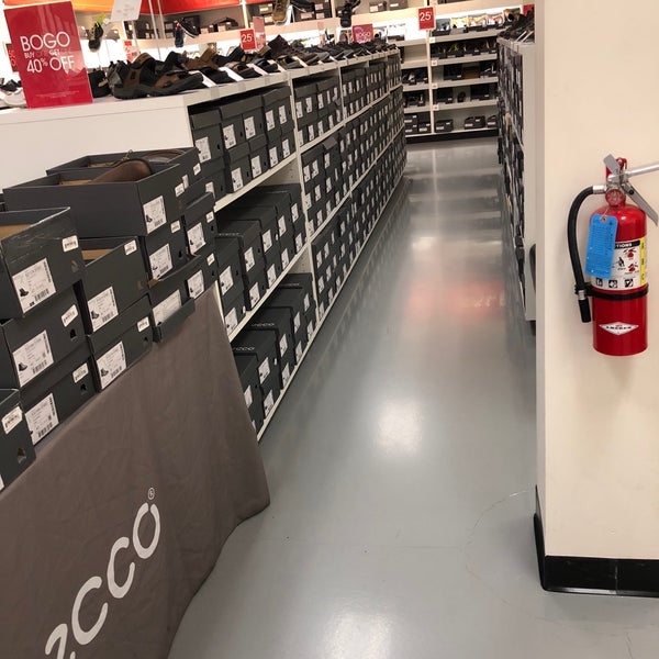 ECCO - 3754 Outlets Dr