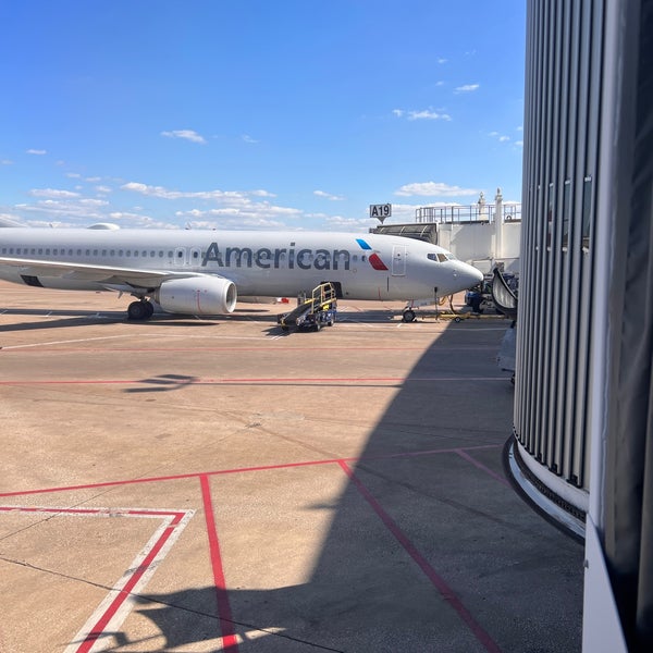 Gate A18 Airport Gate in DFW Airport