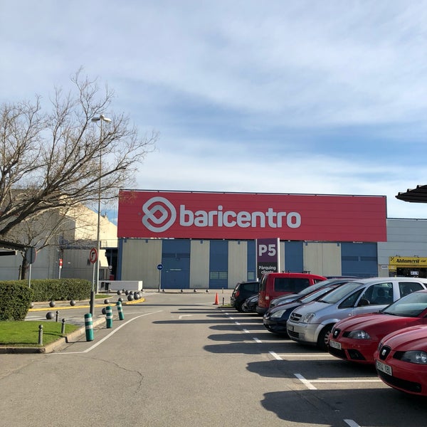 Photo taken at Baricentro by Jander N. on 3/21/2018