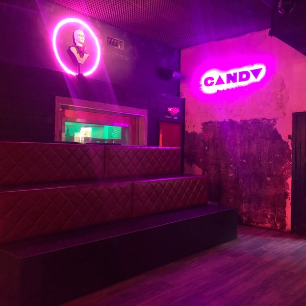 Destrucción represa Están deprimidos candy bar barcelona barro Lionel