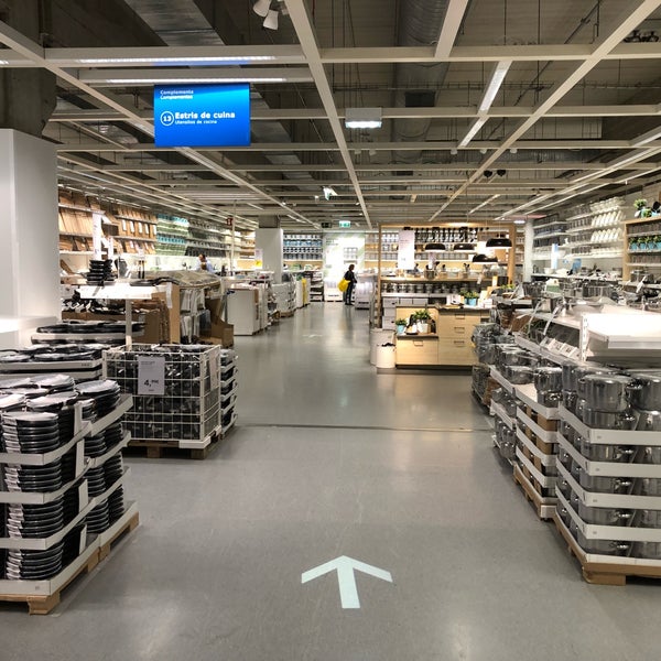 รูปภาพถ่ายที่ IKEA โดย Jander N. เมื่อ 4/23/2018