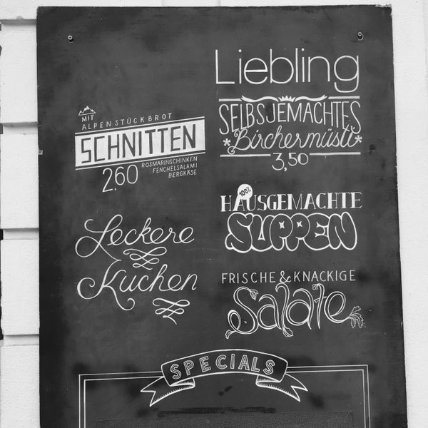 รูปภาพถ่ายที่ Café Liebling โดย Andreas S. เมื่อ 3/31/2016