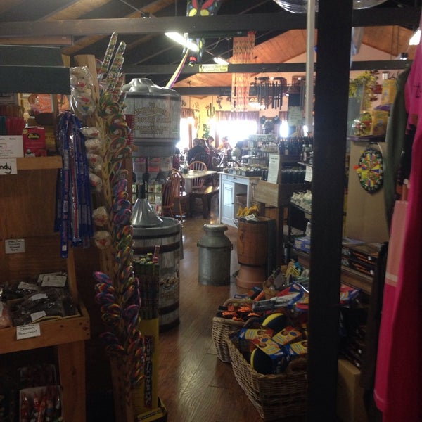 Photo taken at Catskill Mountain Country Store - Windham by Joe S. on 5/24/2014