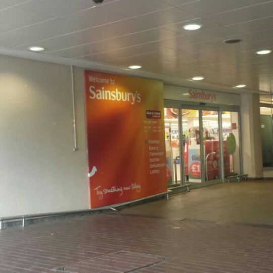 Sainsbury's Leatherhead'da Süpermarket