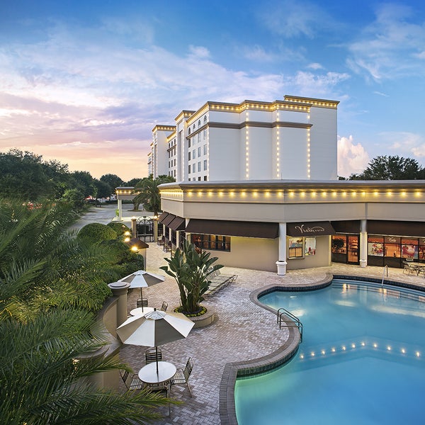 รูปภาพถ่ายที่ Buena Vista Suites Orlando โดย Buena Vista Suites Orlando เมื่อ 12/9/2014