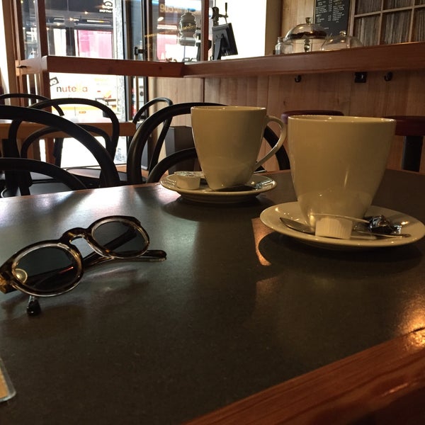 5/13/2016 tarihinde Hugo F.ziyaretçi tarafından BOP Café'de çekilen fotoğraf