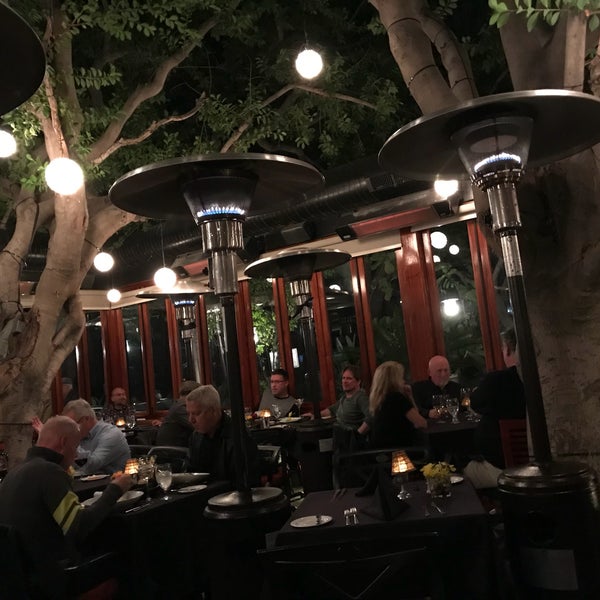 Foto tomada en Spencer&#39;s Restaurant  por Rafael E. el 2/23/2018