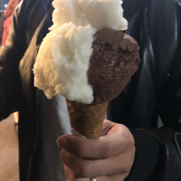 Photo taken at Gelato Giusto by Malli M. on 4/6/2018