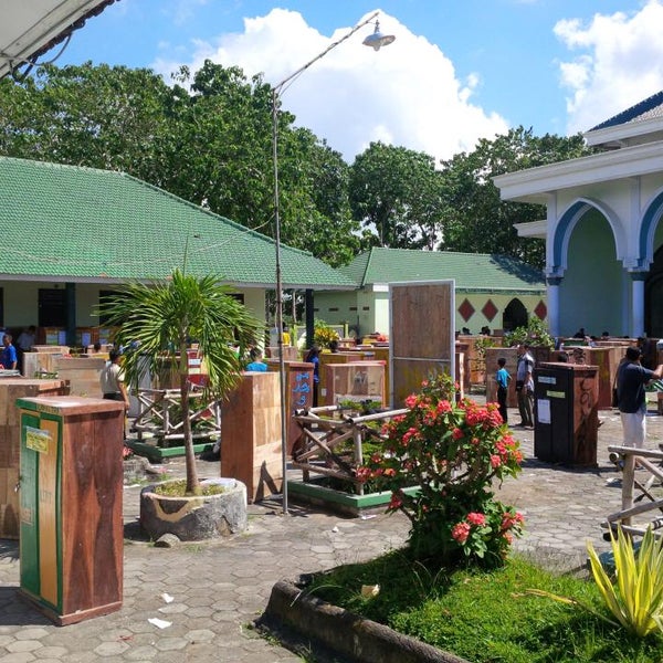 Pondok Pesantren Gontor 5 Rogojampi Banyuwangi Gedung Akademik Perguruan Tinggi Di Banyuwangi