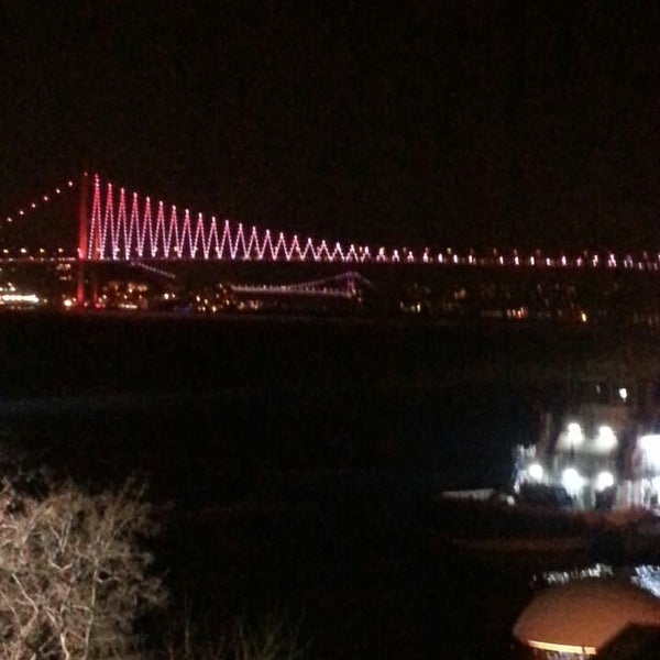 Photo taken at Vira Balık Restaurant by Selim M. on 3/2/2013